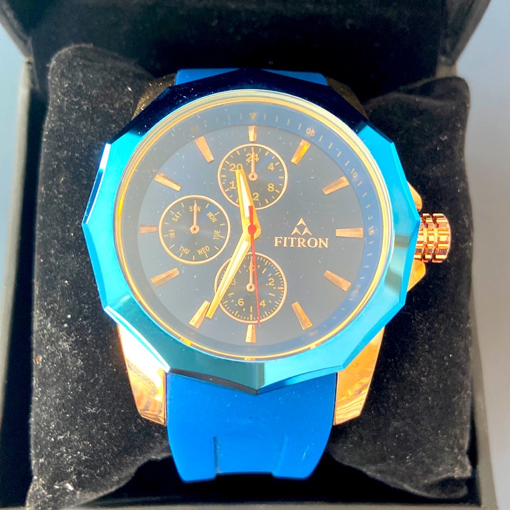 Blue and gold Fitron mens watch new never worn